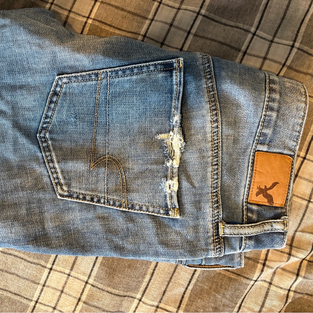 Ripped Jeans - Picture 2 of 5